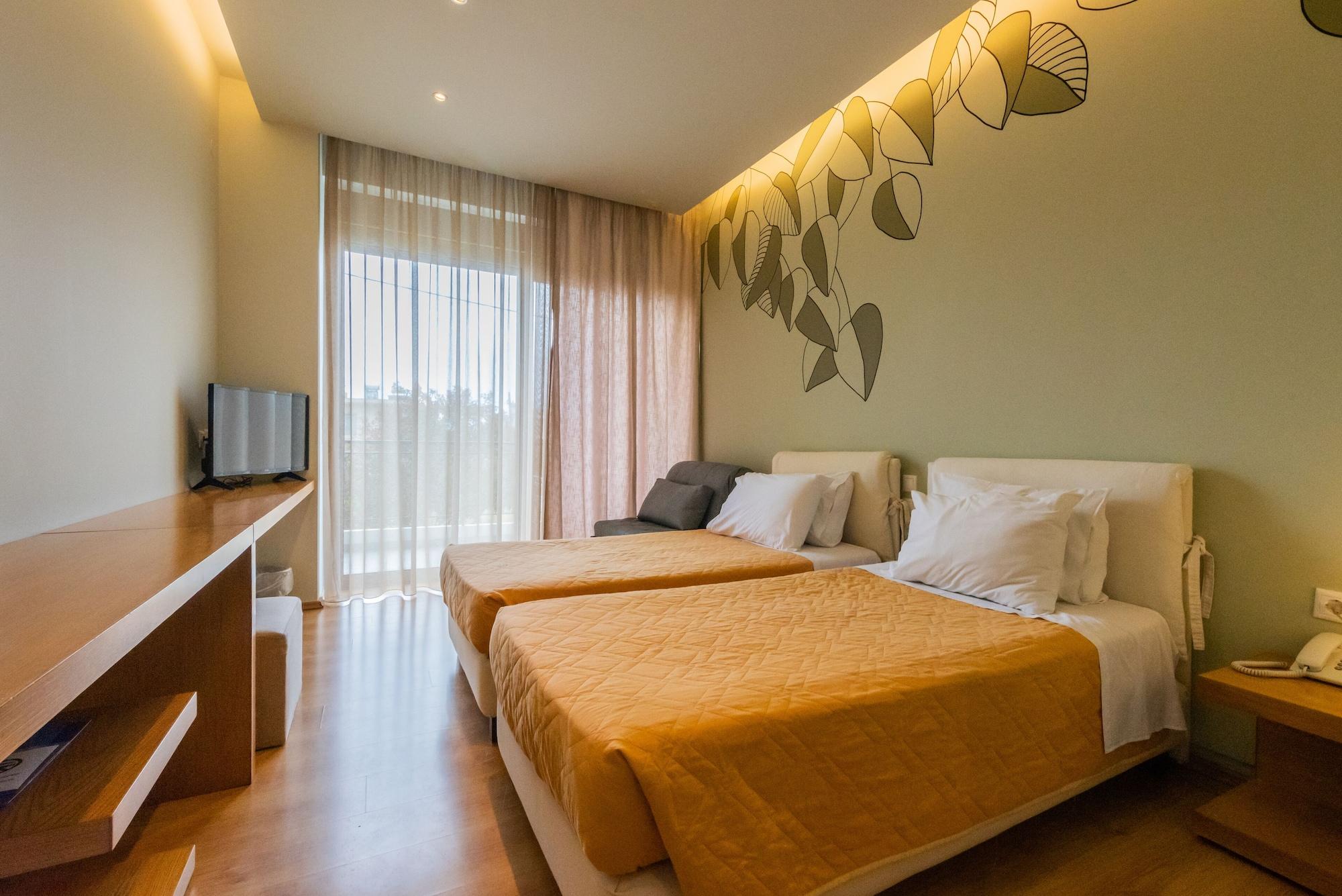 Kleopatra Inn Messíni Buitenkant foto