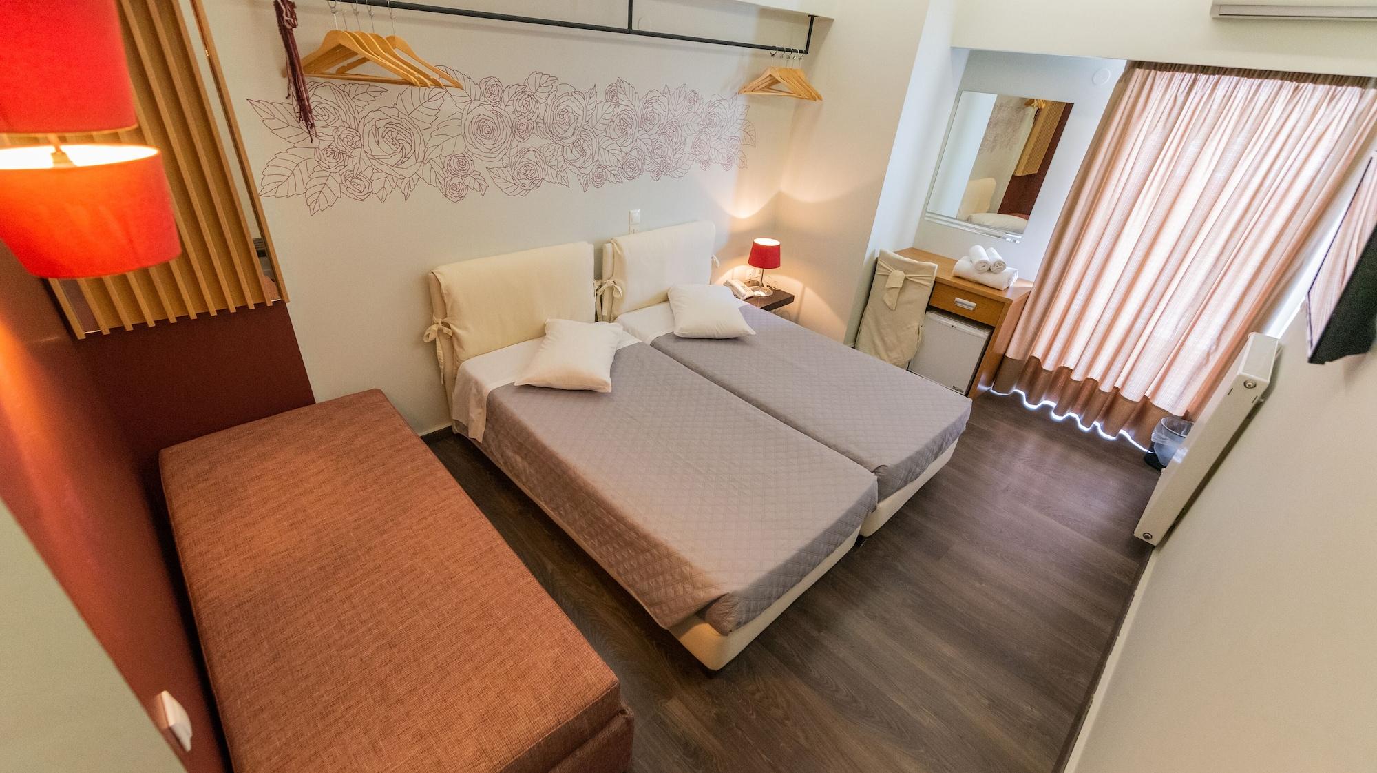 Kleopatra Inn Messíni Buitenkant foto