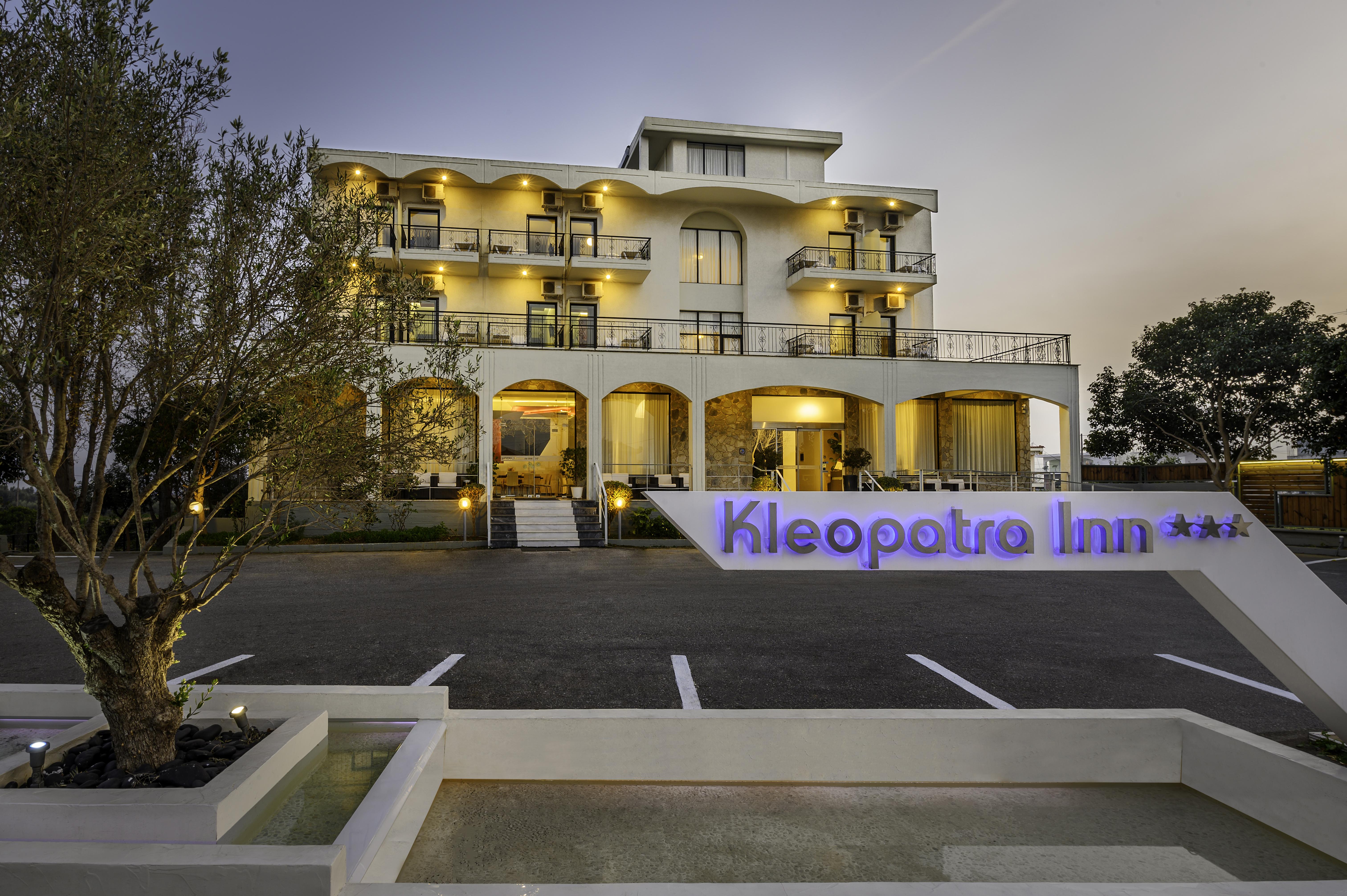 Kleopatra Inn Messíni Buitenkant foto