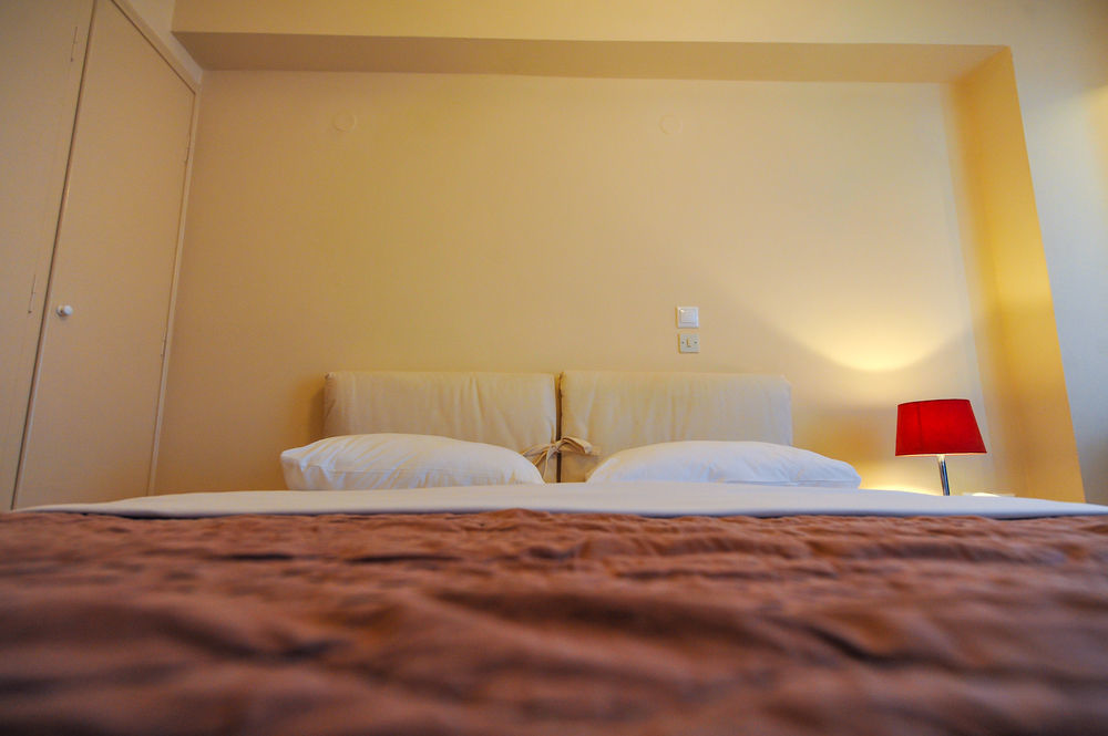 Kleopatra Inn Messíni Buitenkant foto